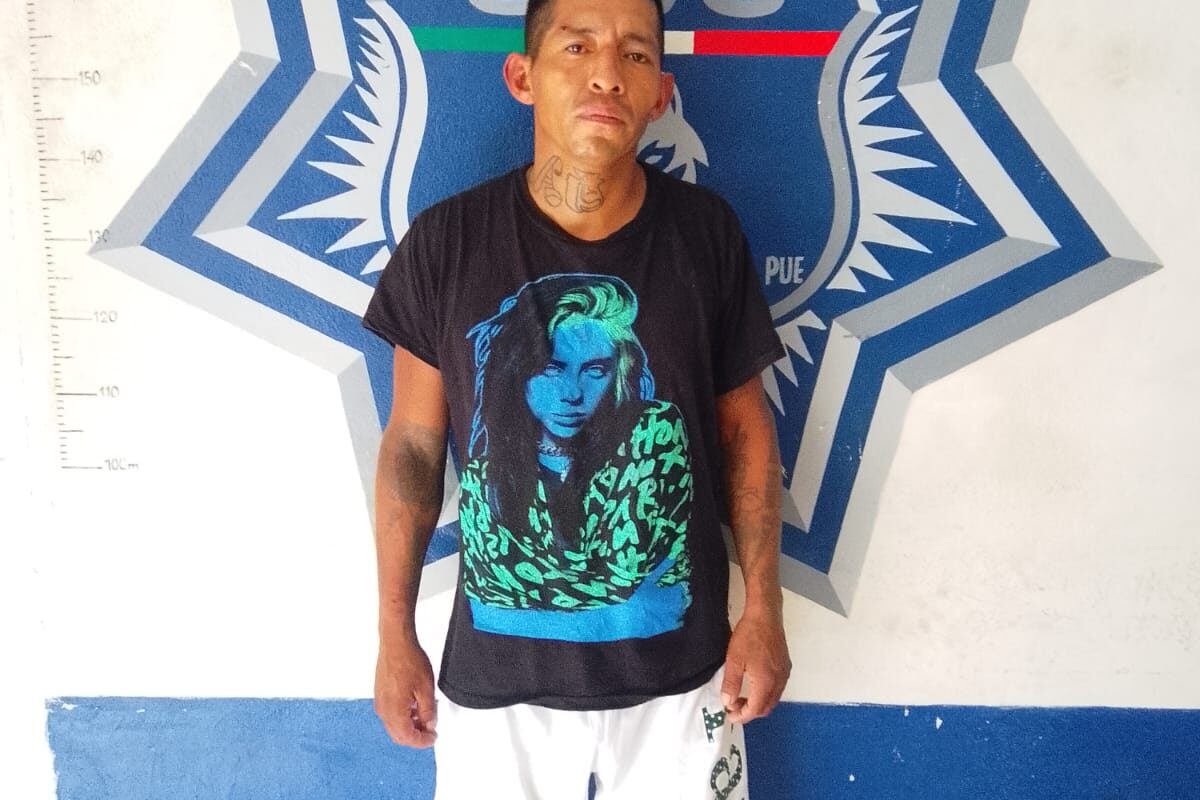 QUISO HUIR CON PRODUCTOS QUE NO PAGÓ